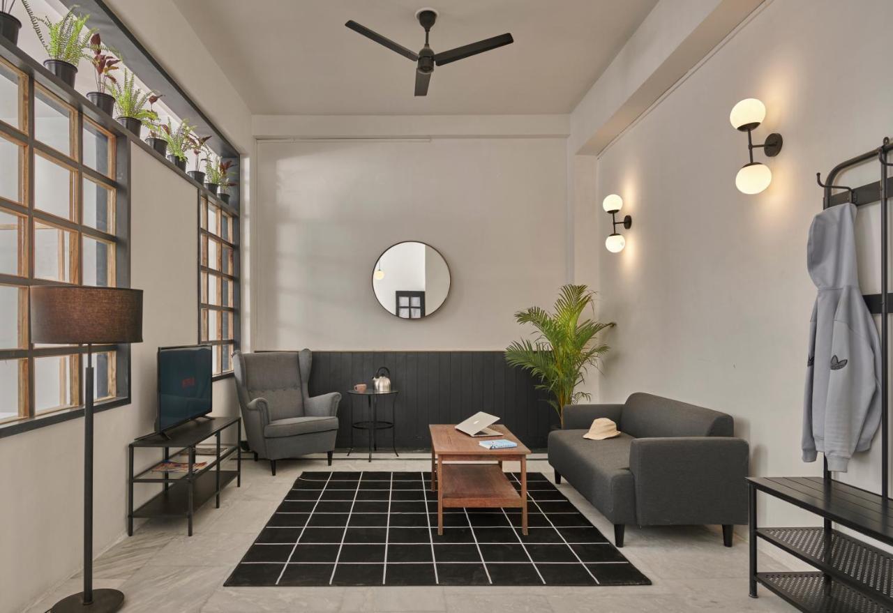 Poshtel Vns Apartment Varanasi Exterior foto