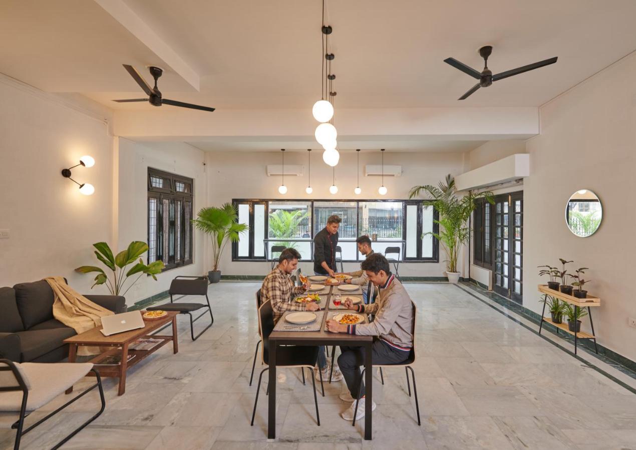 Poshtel Vns Apartment Varanasi Exterior foto